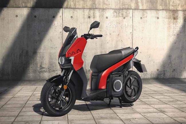 SEAT MÓ eScooter 125 : le Scoot électrique pour faire plaisir à Hidalgo … ?