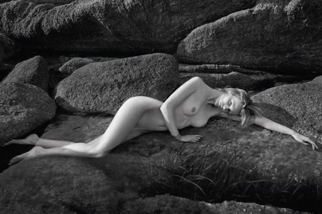 Exterieur_Sexy-Calendrier-Pirelli-2012_2