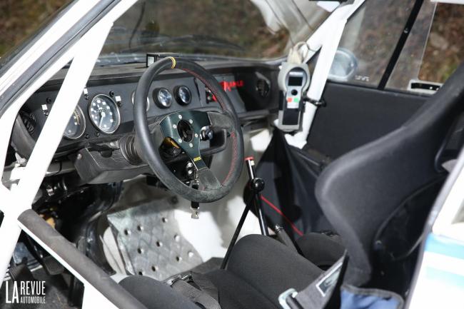 Interieur_Skoda-130-RS_30