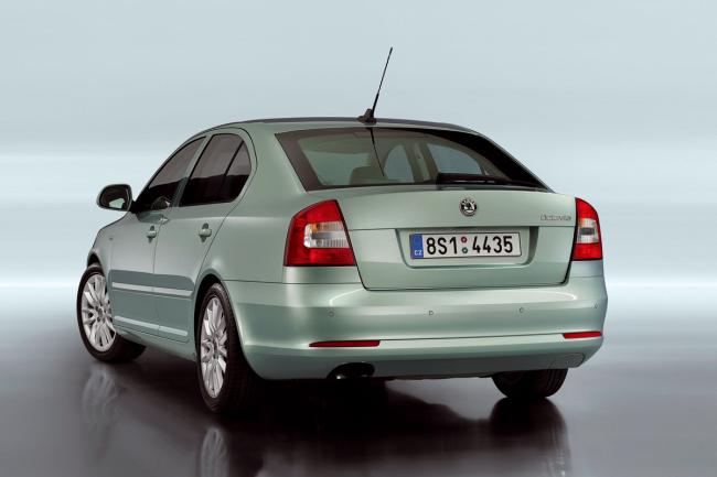 Exterieur_Skoda-Octavia-2009_5