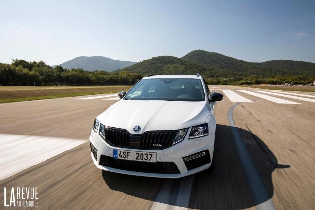 Exterieur_Skoda-Octavia-RS-245-Combi_18