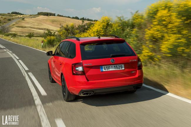 Exterieur_Skoda-Octavia-RS245_4