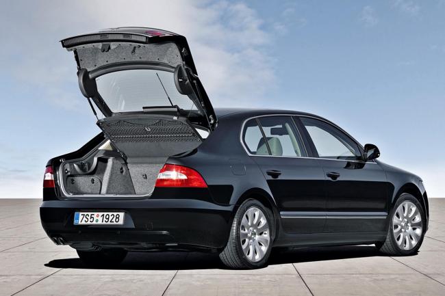 Exterieur_Skoda-Superb-2008_4