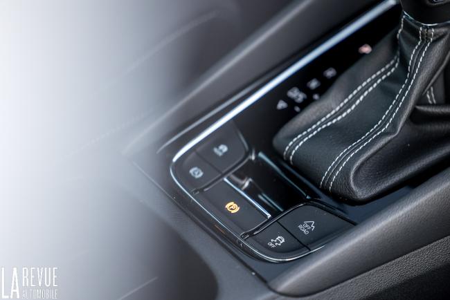 Interieur_skoda-karoq-4x4-tdi-150_3