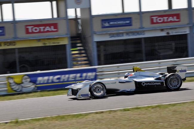 Exterieur_Sport-Formule-E-Pneu-Michelin_6