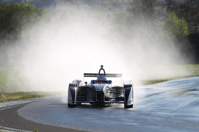 Exterieur_Sport-Formule-E-Pneu-Michelin_4