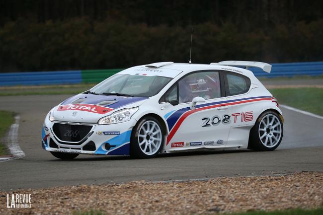 Exterieur_Sport-Peugeot-208-Turbo-16_4