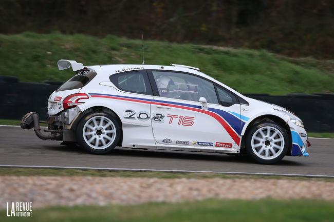 Exterieur_Sport-Peugeot-208-Turbo-16_17