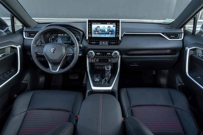 Interieur_suzuki-across-hybride-rechargeable-2022_0