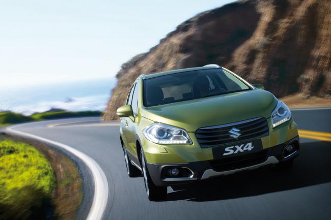 Exterieur_Suzuki-SX4-2013_0