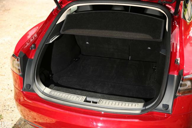 Interieur_Tesla-Model-S-P85D_50