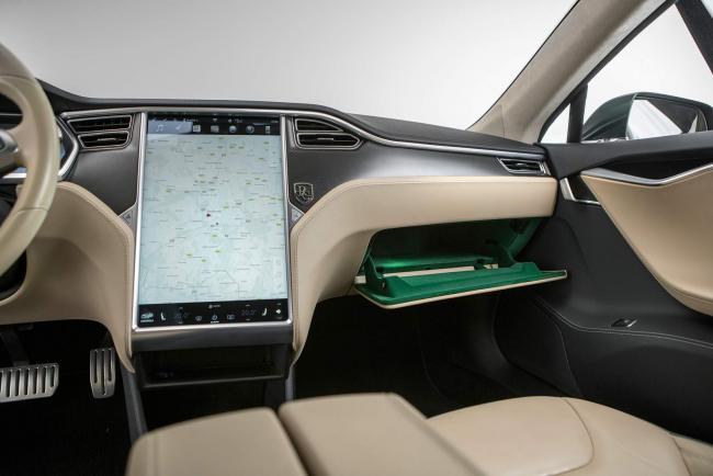 Interieur_Tesla-Model-S-Shooting-Brake_30