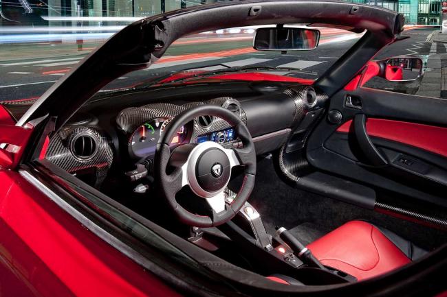 Interieur_Tesla-Roadster_20