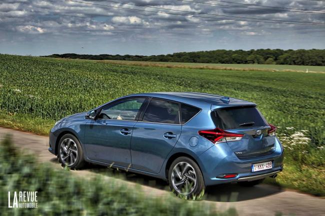 Exterieur_Toyota-Auris-1.2l-Essence_5