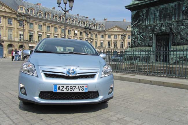 Exterieur_Toyota-Auris-HSD-Dynamique_3