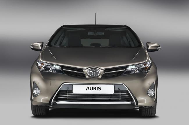 Exterieur_Toyota-Auris-II_4