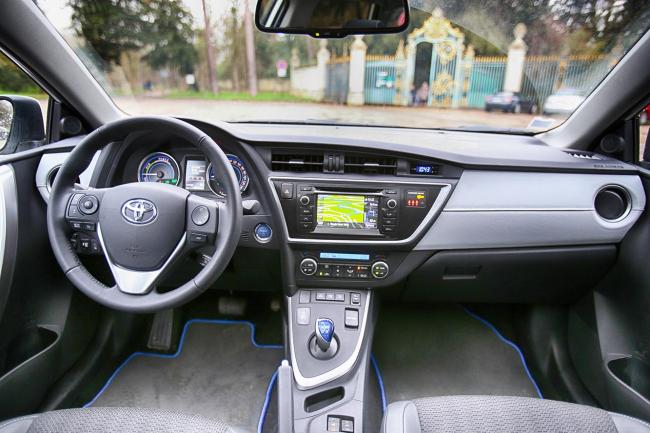 Toyota Auris 3 : les photos de l'intérieur et une version Sport