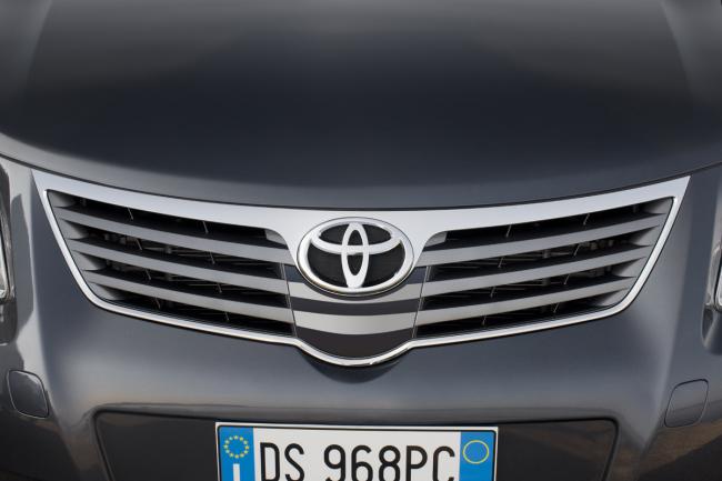 Exterieur_Toyota-Avensis-2009-Cross-Sport_4