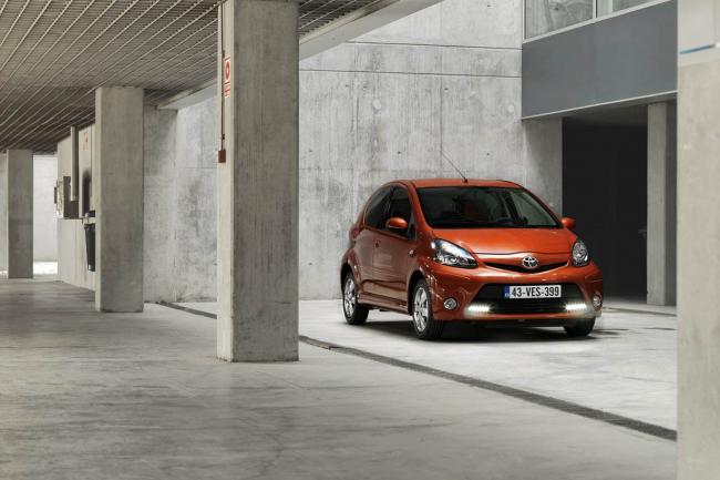 Exterieur_Toyota-Aygo-2012_1