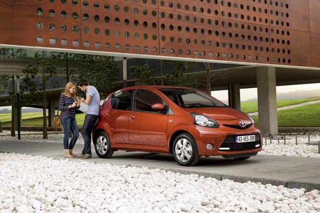 Exterieur_Toyota-Aygo-2012_4