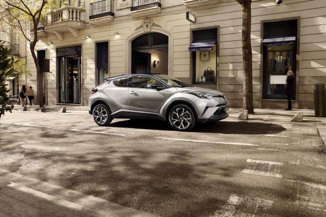 Exterieur_Toyota-CHR-2016_3