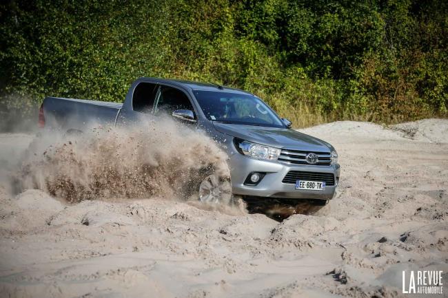 Exterieur_Toyota-Hilux-Xtra-Cabine_17