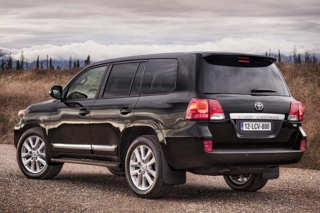 Exterieur_Toyota-Land-Cruiser-SW-V8_2