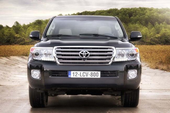 Exterieur_Toyota-Land-Cruiser-SW-V8_4