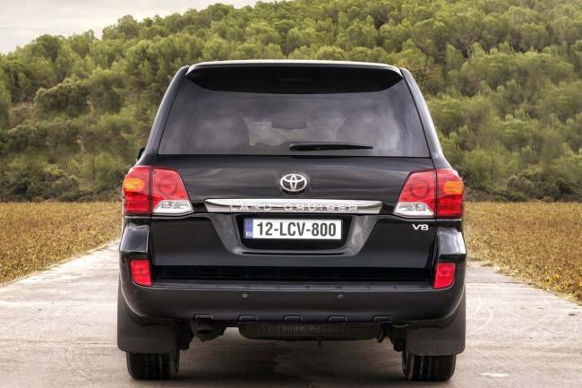 Exterieur_Toyota-Land-Cruiser-SW-V8_5