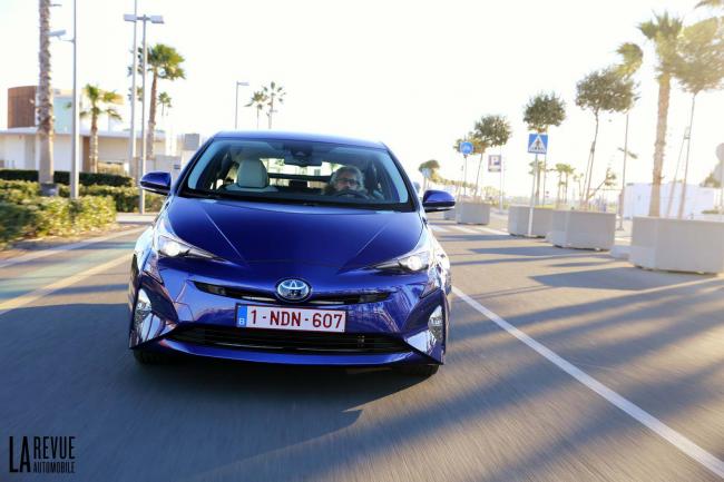 Exterieur_Toyota-Prius-4_19