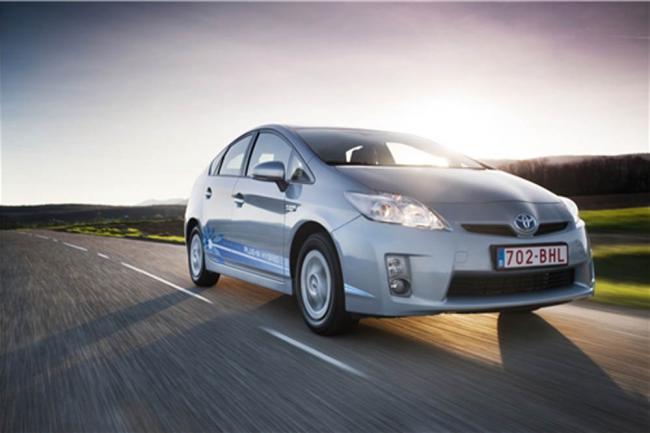 Exterieur_Toyota-Prius-PlugIn_5