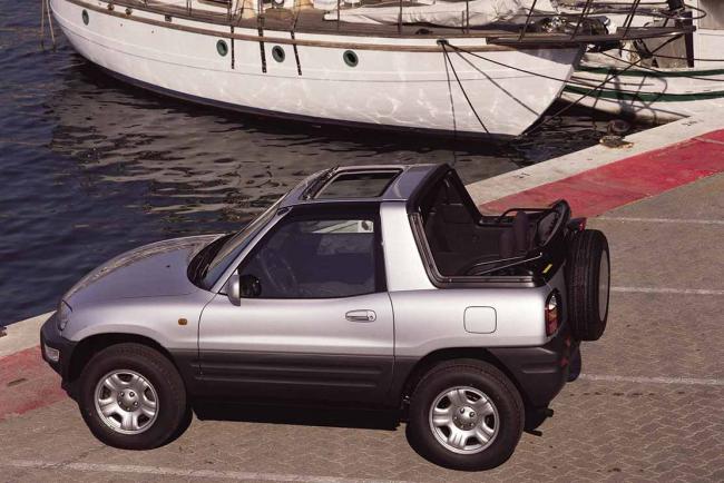 knop Harnas Interessant Photo Toyota RAV4 : la première génération de 1994 Interieur / Exterieur  année: