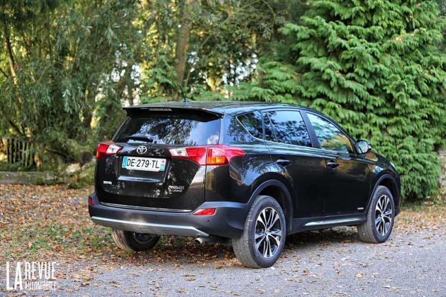 Exterieur_Toyota-RAV4-Club-Edition_4