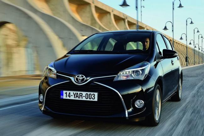 Exterieur_Toyota-Yaris-2014_10