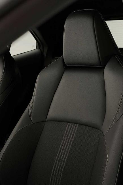 Interieur_toyota-yaris-cross-le-suv-urbain-japonais-made-in-france_5