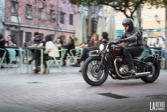 Exterieur_Triumph-Bonneville-Bobber_4