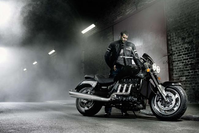 Exterieur_Triumph-Rocket-III-Roadster_5