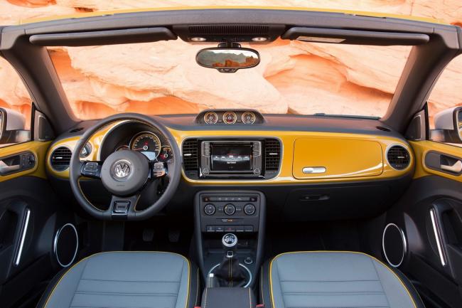 Interieur_Volkswagen-Beetle-Dune_11