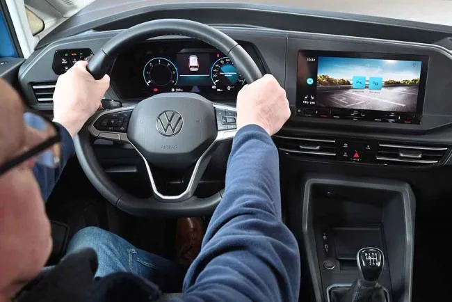 Volkswagen Caddy : pourquoi choisir ce monospace/fourgon ?