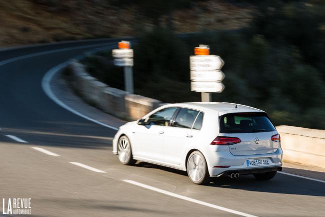 Exterieur_Volkswagen-Golf-7-GTE_12