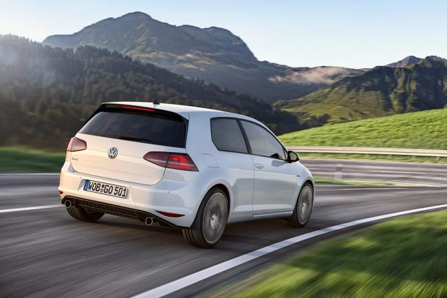 Exterieur_Volkswagen-Golf-7-GTI_5