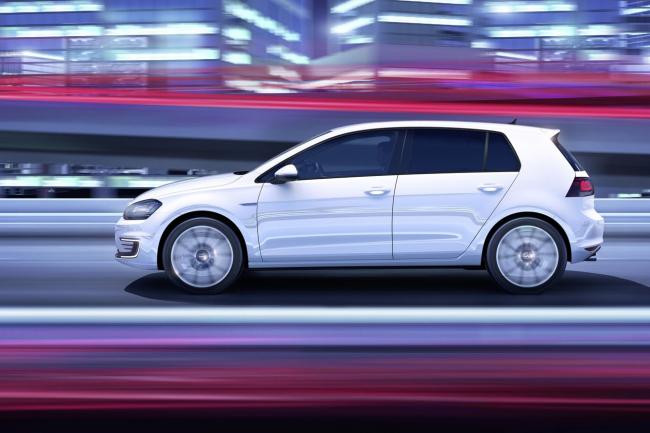 Exterieur_Volkswagen-Golf-GTE_4