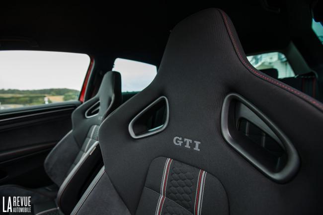 Interieur_Volkswagen-Golf-GTI-Clubsport_34