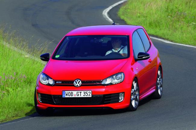 Exterieur_Volkswagen-Golf-GTI-Edition-35_1