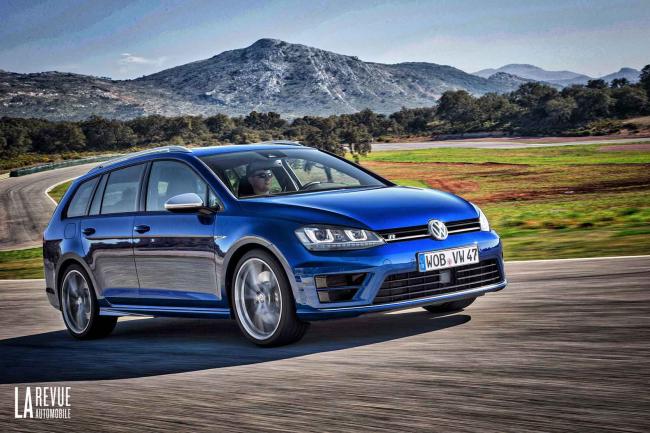 Exterieur_Volkswagen-Golf-R-SW_10