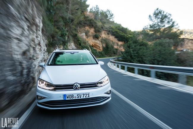Exterieur_Volkswagen-Golf-Sportsvan-TSI_17