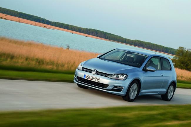 Exterieur_Volkswagen-Golf-TDI-BlueMotion_0