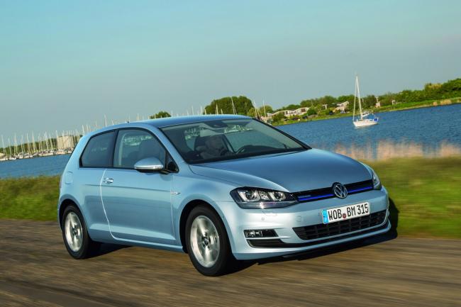 Exterieur_Volkswagen-Golf-TDI-BlueMotion_3