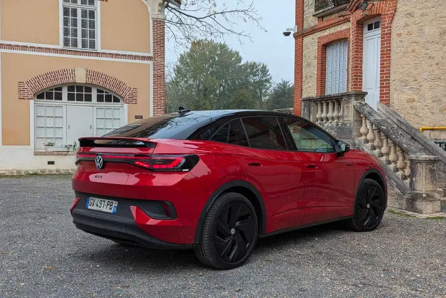 ESSAI Volkswagen ID.5 GTX : l’incarnation des GTI en électrique ?