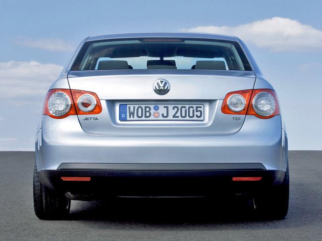 Exterieur_Volkswagen-Jetta_1